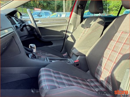 2019 Volkswagen Golf - photo 3
