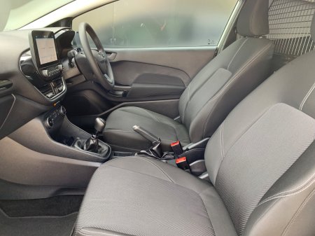 2022 Ford Fiesta - photo 11
