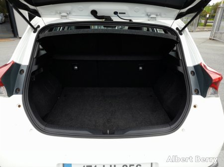 2017 Toyota Auris - photo 11