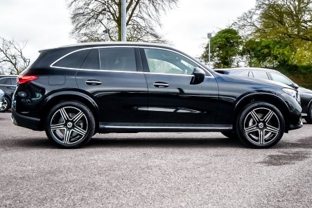 2025 Mercedes-Benz GLC - photo 3
