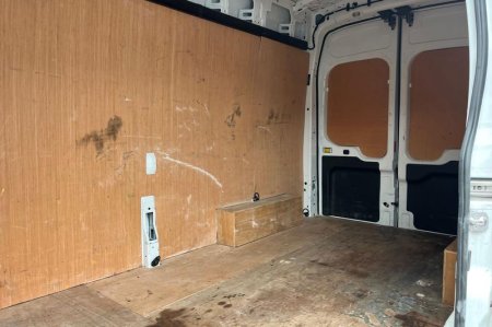 2025 Ford Transit - photo 4