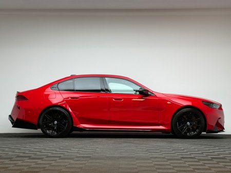 2025 BMW M5 - photo 8
