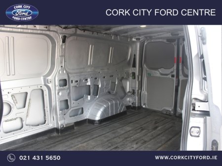2025 Ford Transit Custom - photo 15