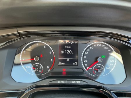 2020 Volkswagen Polo - photo 23