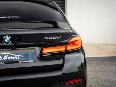 2022 BMW 5-Series - photo 7