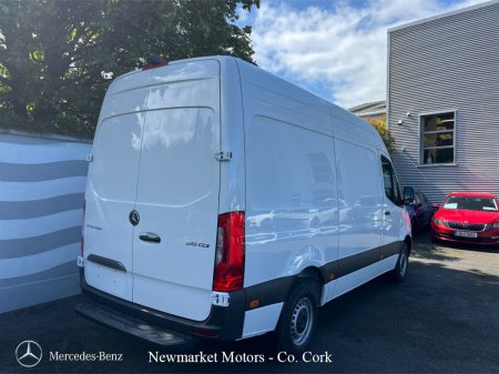 2027 Mercedes-Benz Sprinter - photo 4