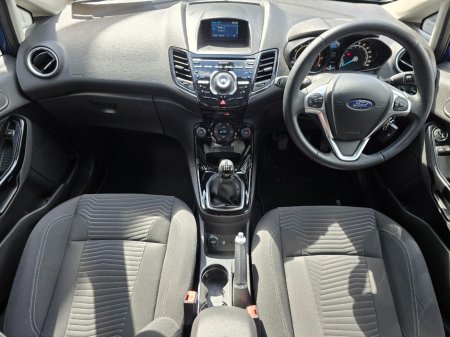 2015 Ford Fiesta - photo 11