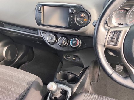 2017 Toyota Yaris - photo 12