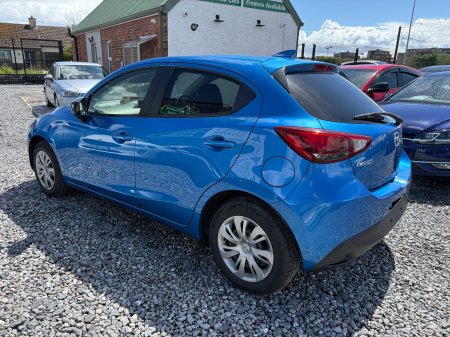 2017 Mazda Demio - photo 9