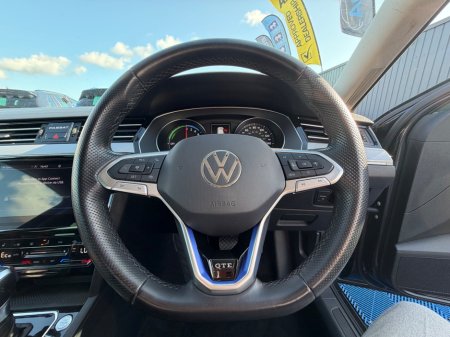 2022 Volkswagen Passat - photo 31
