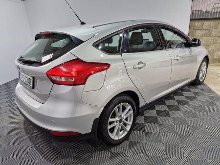 2017 Ford Focus - photo 11
