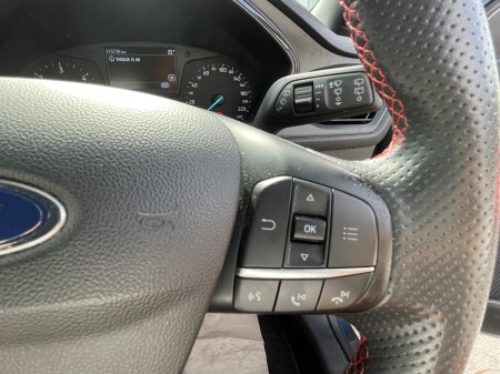 2020 Ford Focus - photo 15