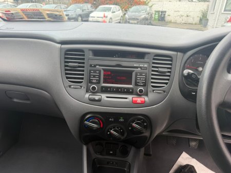 2010 Kia Rio - photo 12