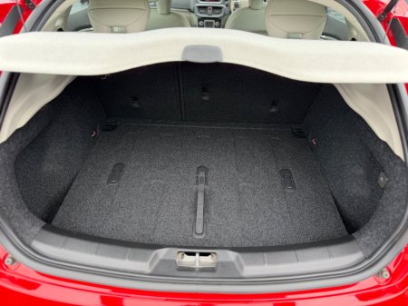 2018 Volvo V40 - photo 38