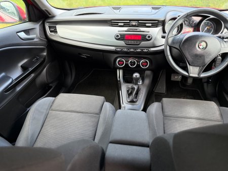 2014 Alfa Romeo Giulietta - photo 28
