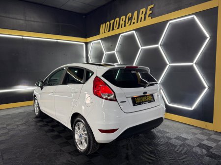 2016 Ford Fiesta - photo 10