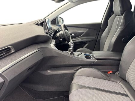 2021 Peugeot 5008 - photo 3