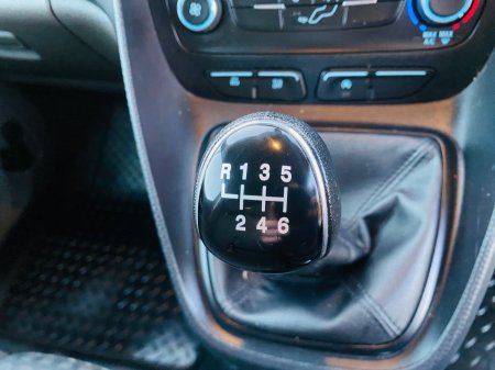 2022 Ford Transit Connect - photo 17
