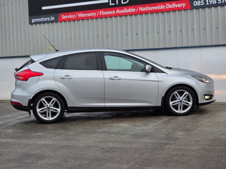 2015 Ford Focus - photo 5