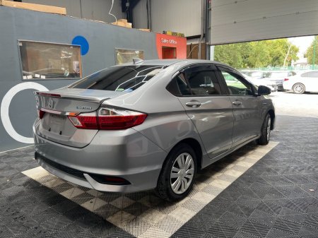 2021 Honda Grace - photo 3