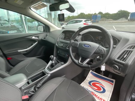 2016 Ford Focus - photo 9