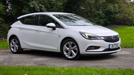 2016 Opel Astra - photo 2