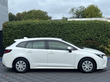 2021 Toyota Corolla - photo 2