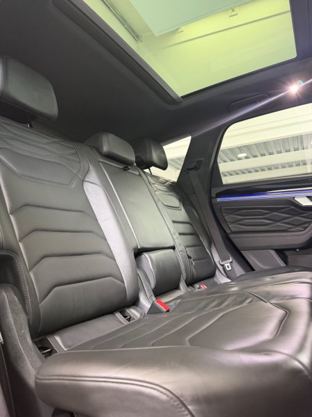 2023 Volkswagen Touareg - photo 22