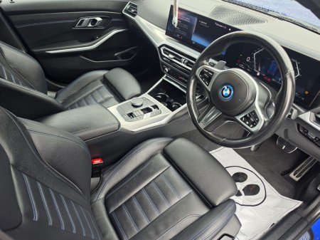 2023 BMW 3-Series - photo 14