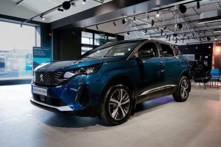 2023 Peugeot 3008 - photo 2