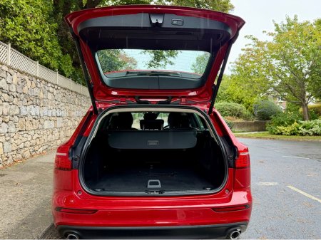 2019 Volvo V60 - photo 17