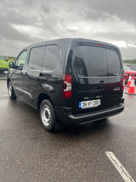2026 Peugeot Partner - photo 4