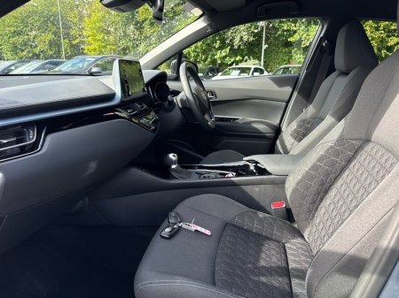 2022 Toyota C-HR - photo 6