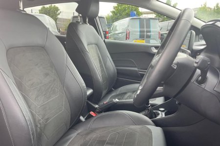 2023 Ford Fiesta - photo 17