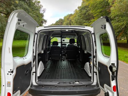 2020 Renault Kangoo - photo 17