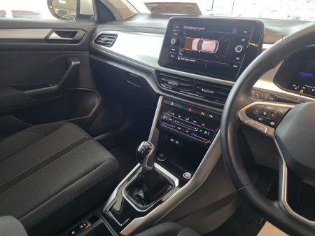 2025 Volkswagen T-Roc - photo 10
