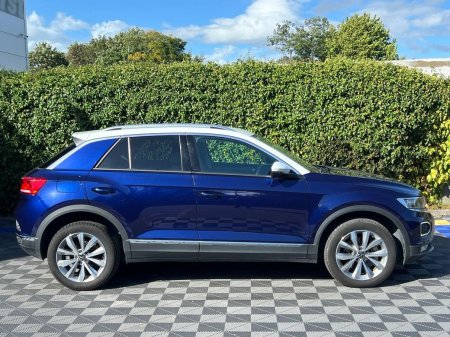 2021 Volkswagen T-Roc - photo 2