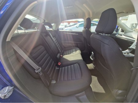 2017 Ford Mondeo - photo 32