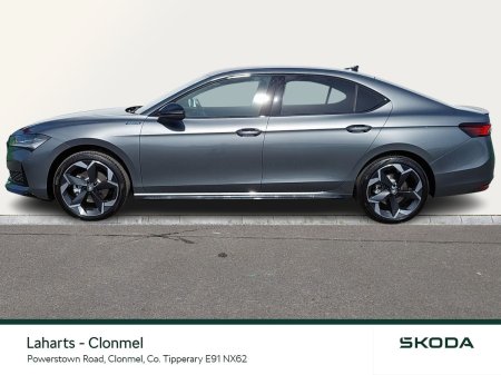 2026 Skoda Superb - photo 6