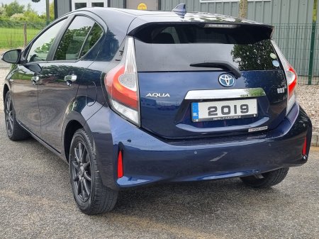 2019 Toyota Aqua - photo 12