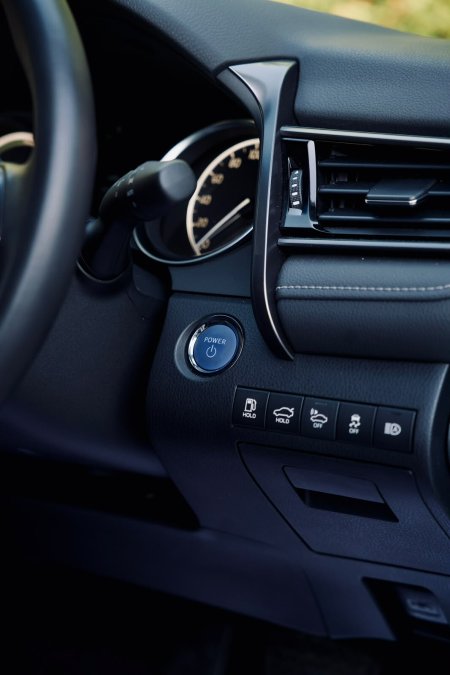 2019 Toyota Camry - photo 12