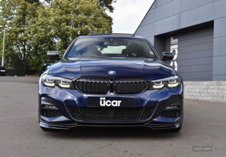 2022 BMW 3-Series - photo 2
