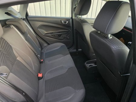 2014 Ford Fiesta - photo 21