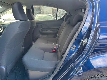 2019 Toyota Aqua - photo 14