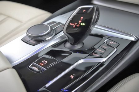 2021 BMW 5-Series - photo 20