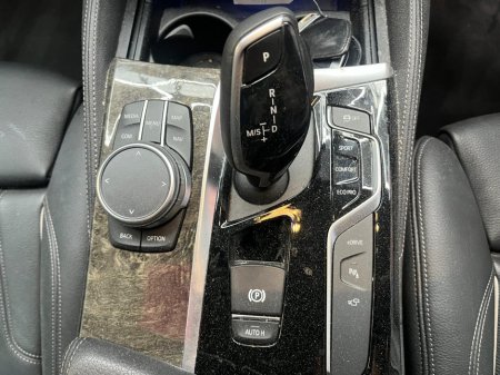 2021 BMW 5-Series - photo 11