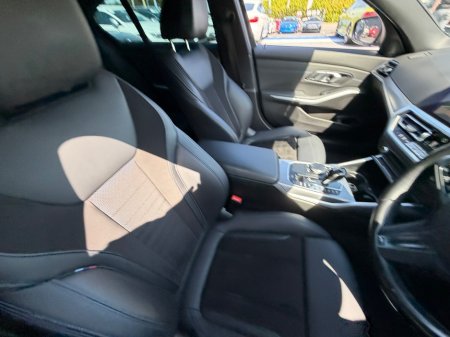 2021 BMW 3-Series - photo 14