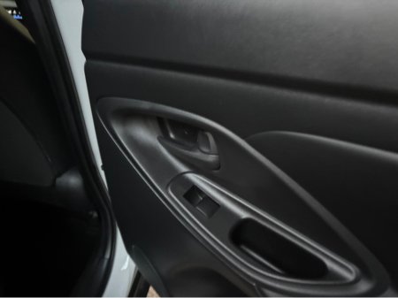 2023 Toyota Yaris Cross - photo 8