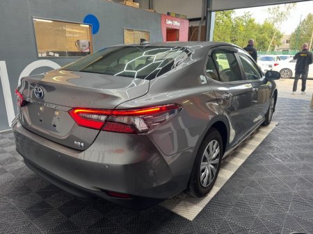 2023 Toyota Camry - photo 3