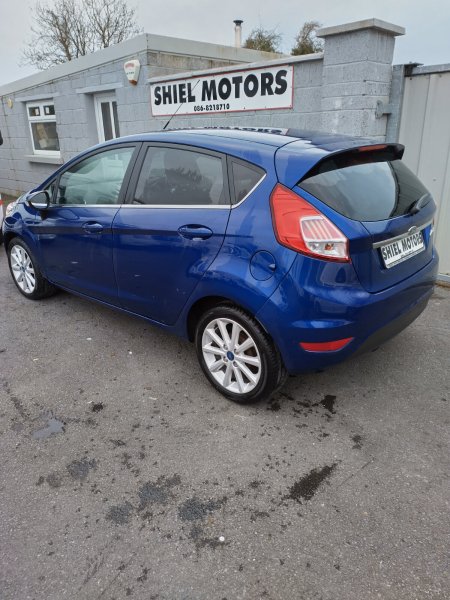 2016 Ford Fiesta - photo 4